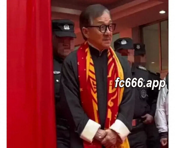 2024031413 武林巨星老去，成龙70岁白发现身令影迷怀旧