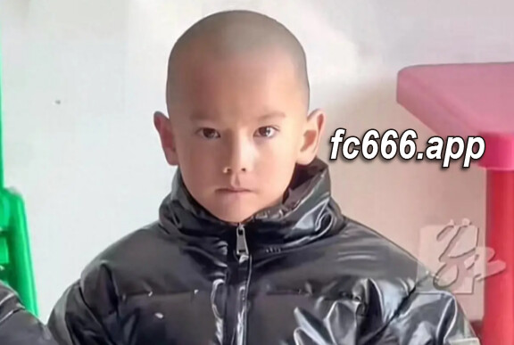 2024031421 传奇现身！河南小男孩惊人撞脸众明星引热议