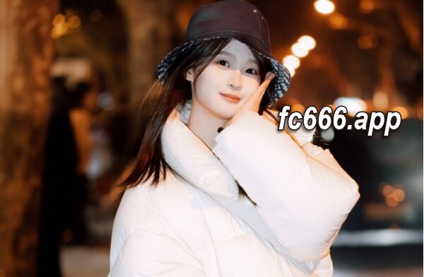 2024031811 王思聪街头豪掷金钱为女伴购买名牌包 引路人侧目